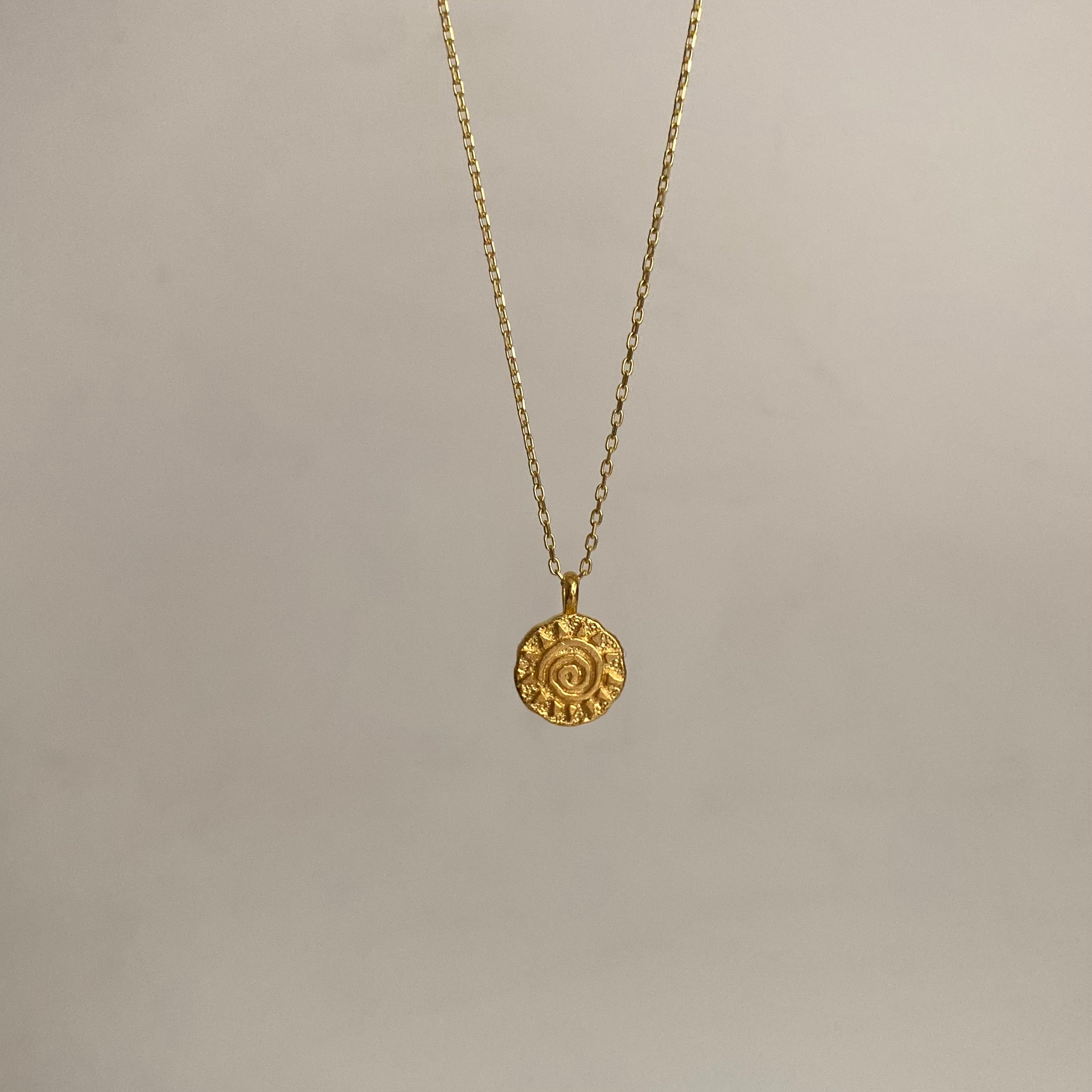 925 Gümüş Mini Yuvarlak Güneş Kolye