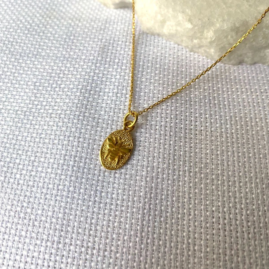 925 Ayar Gümüş | Etnik Plaka Arı Kolye