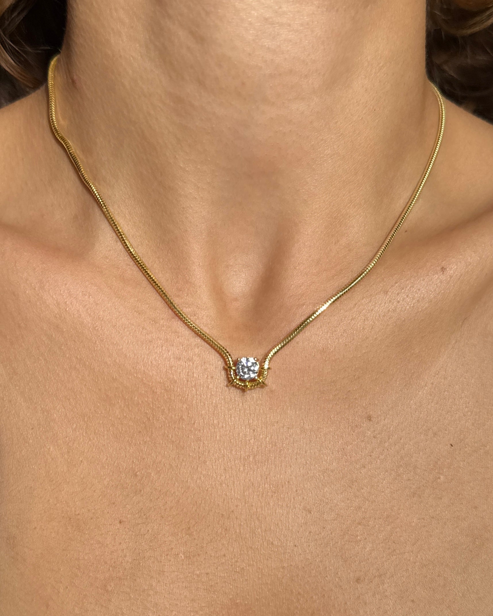 925 | Oval Işıltı Kolye