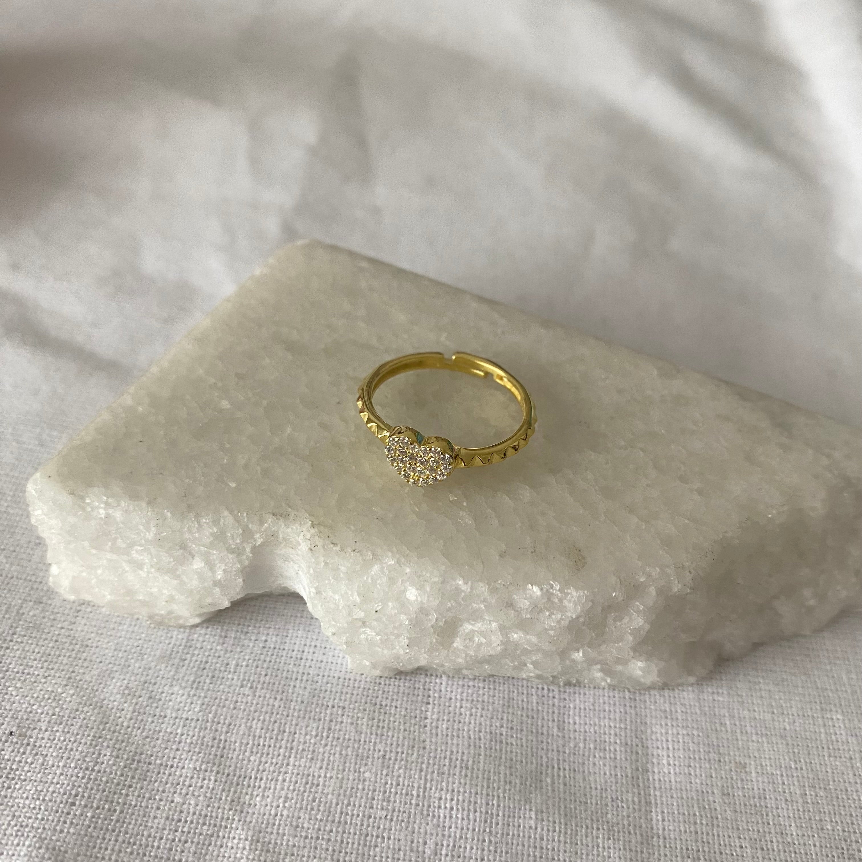 925 Ayar Gümüş | Taşlı Kalp Yüzük