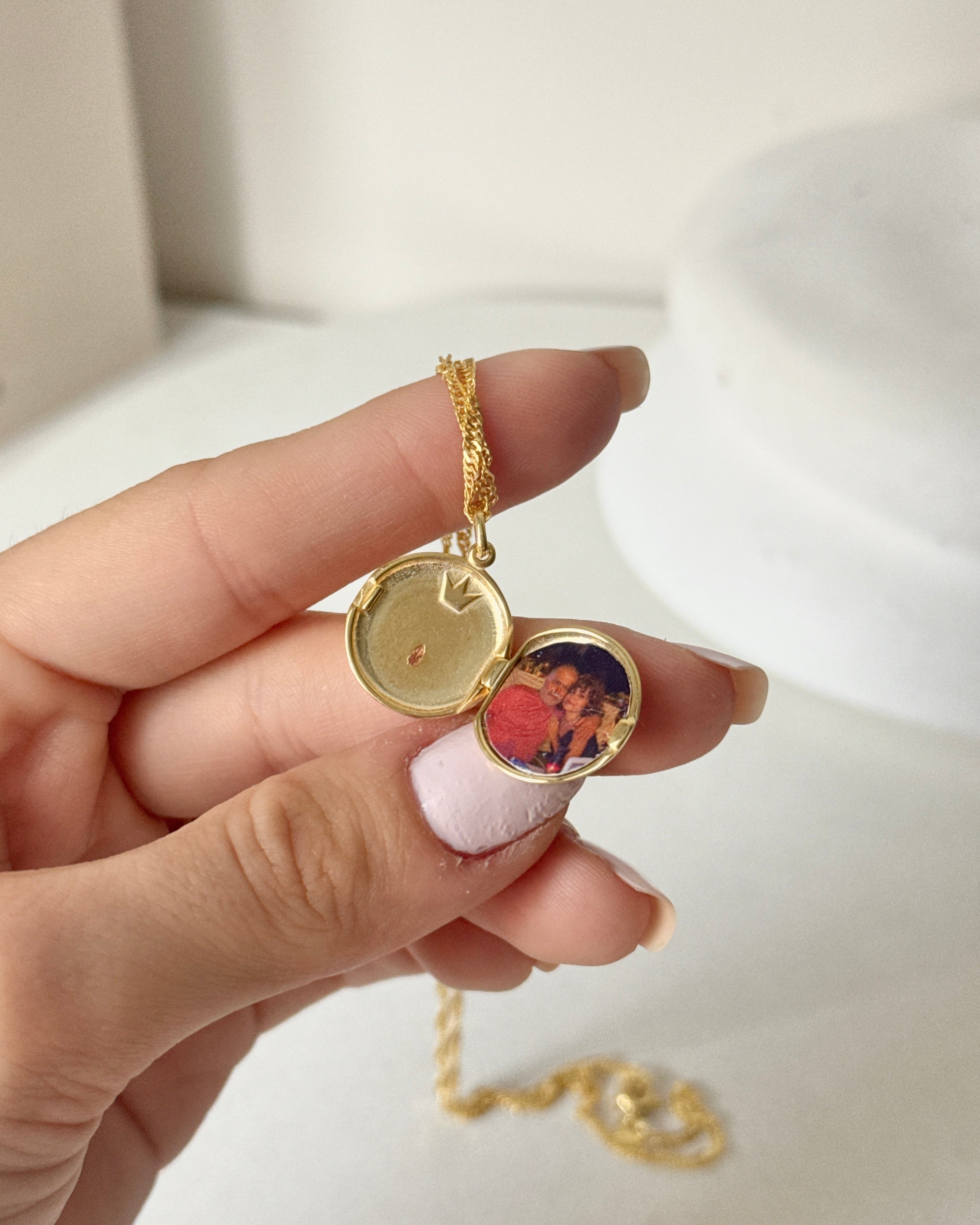 925| Şans Arılı Kapaklı Resim Kolye