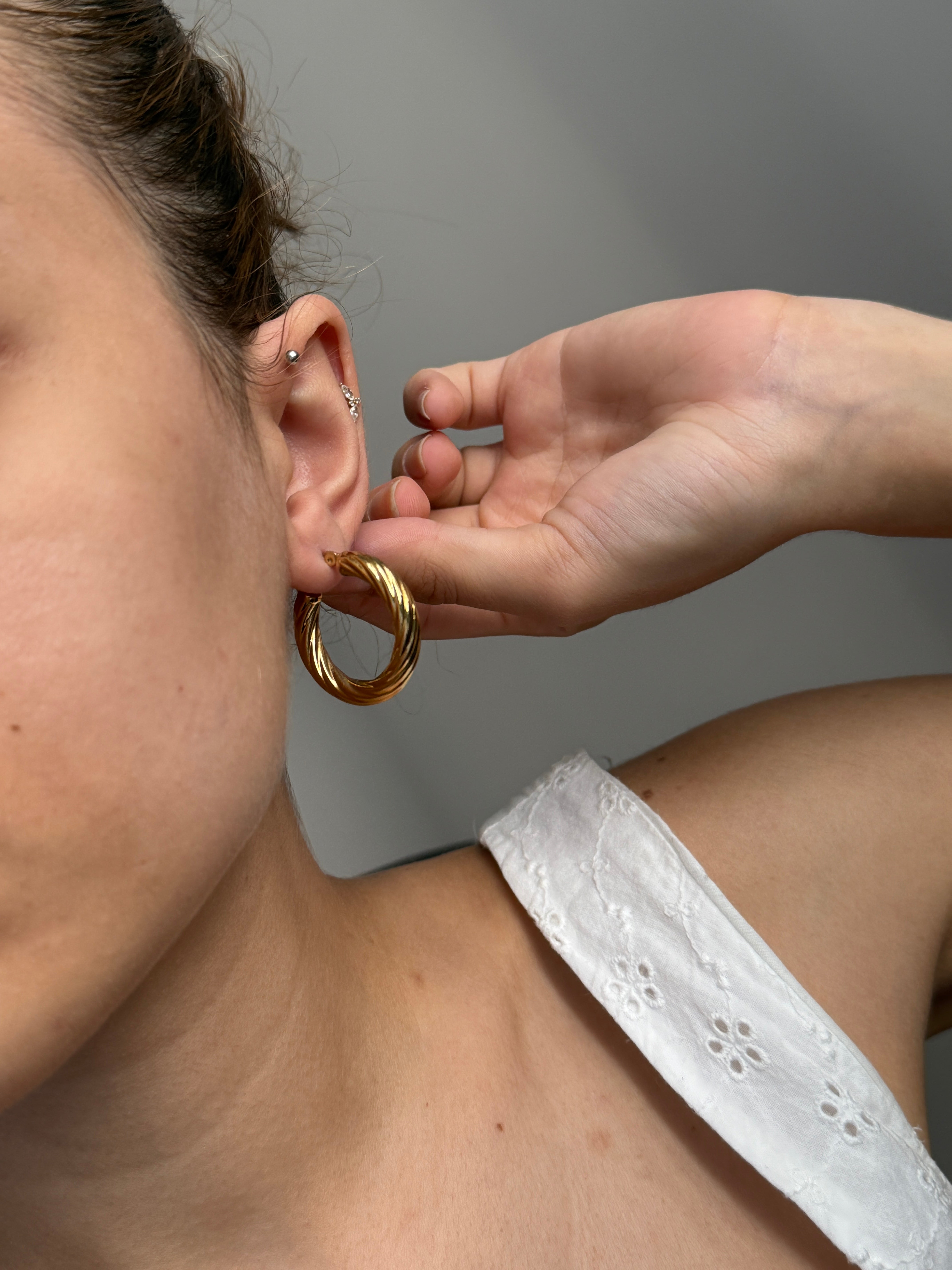 Çelik Burgu Halka Küpe