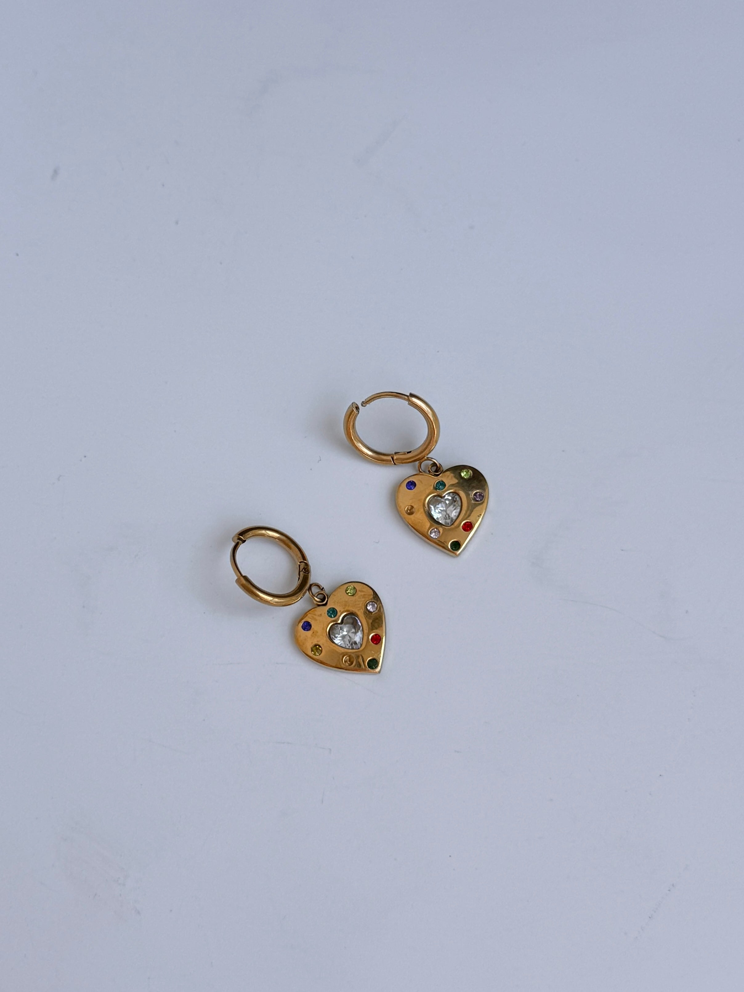 Çelik Renkli Taş Kalp Küpe