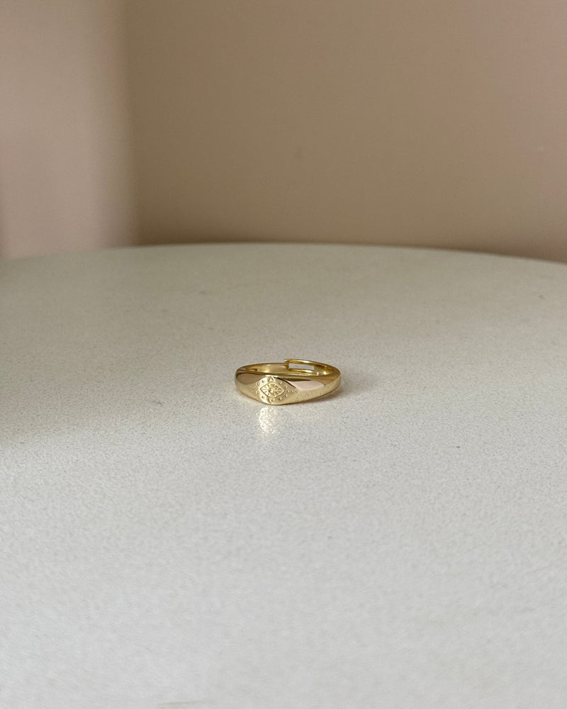 925 | Göz Motif Oval Yüzük