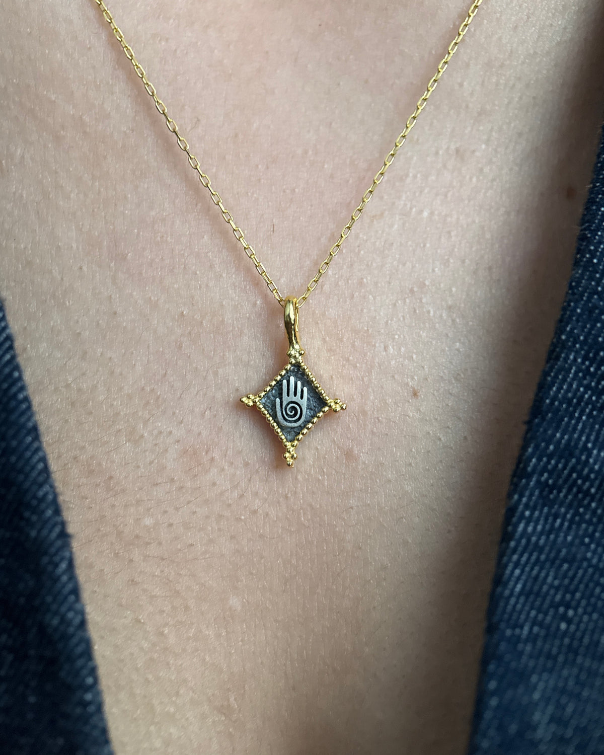 925 | Mix Spiral Hamsa Kolye