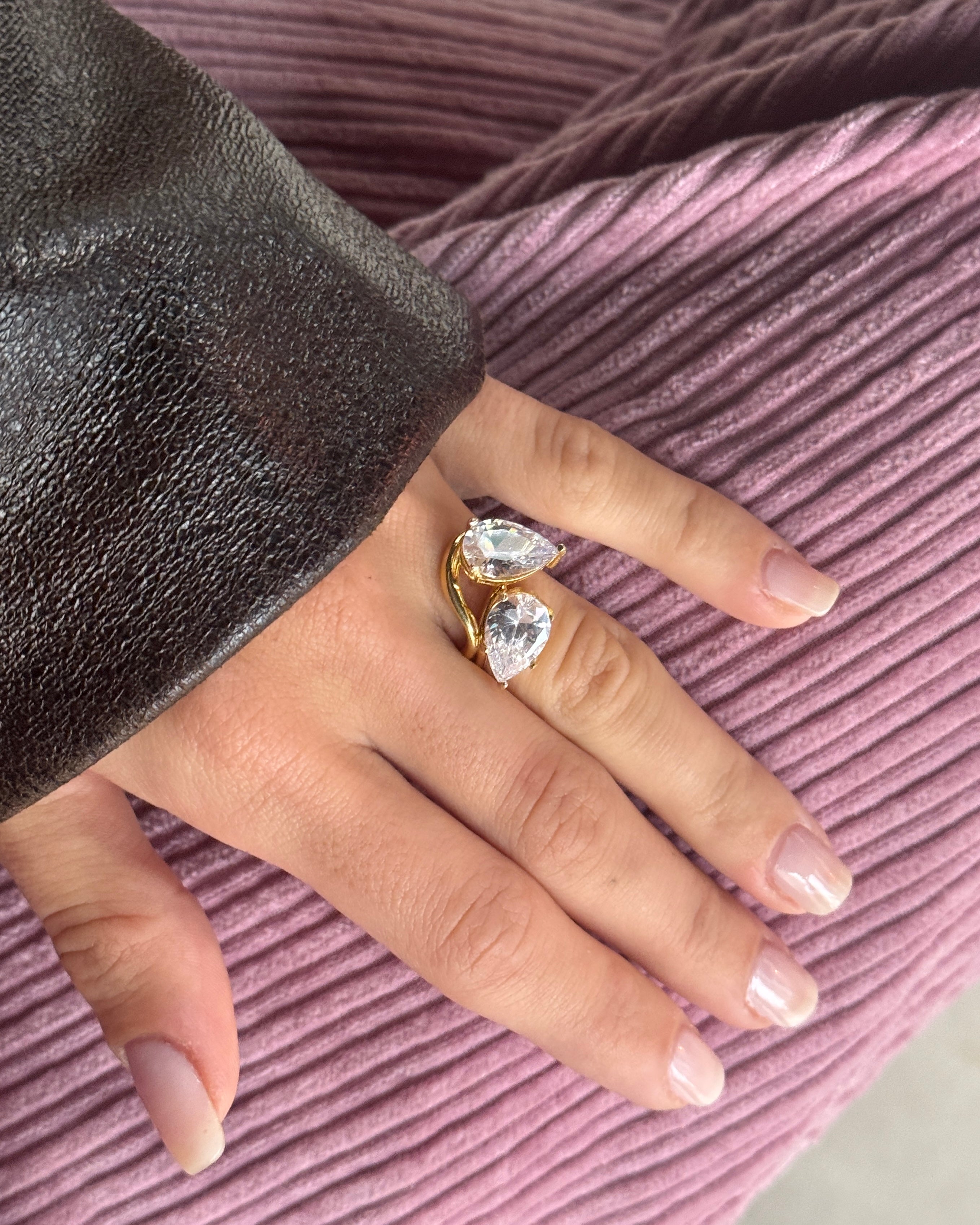 925 | Sarmal Damla Tektaş Yüzük / Ayarlanabilir Ölçü