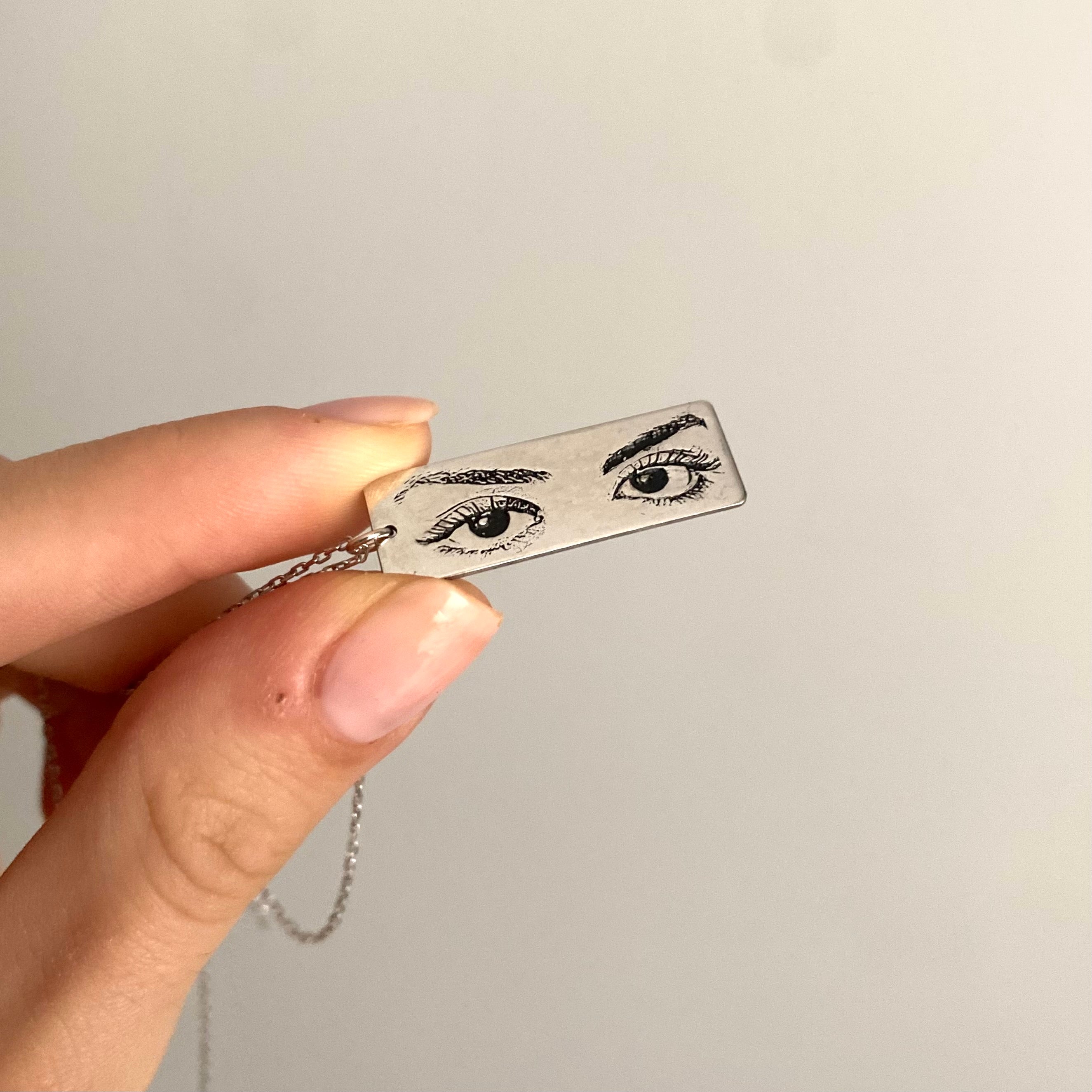 925 Gümüş Kişiye Özel Göz Çizim Kolye