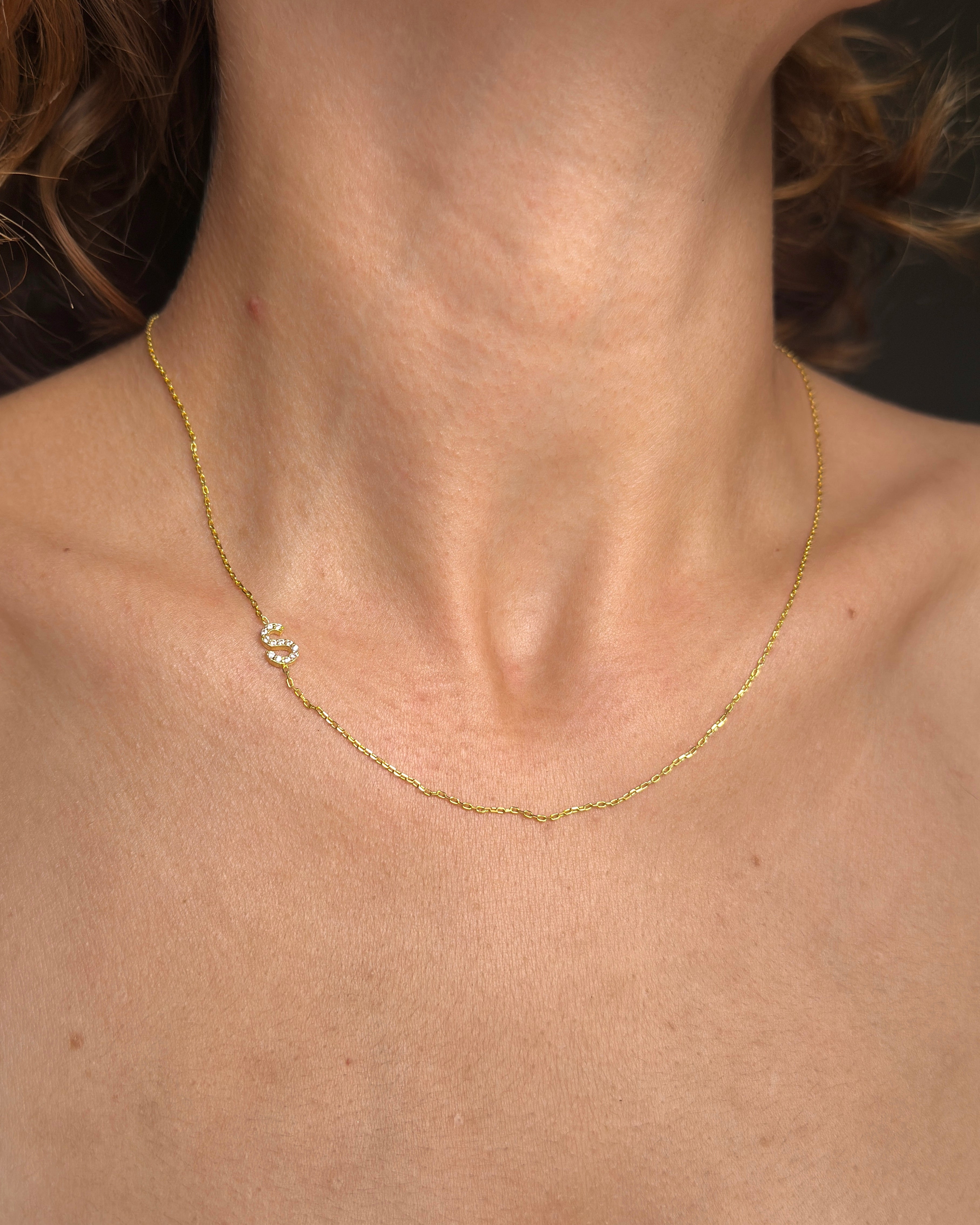 925 | Taşlı Köprücük Harf Kolye