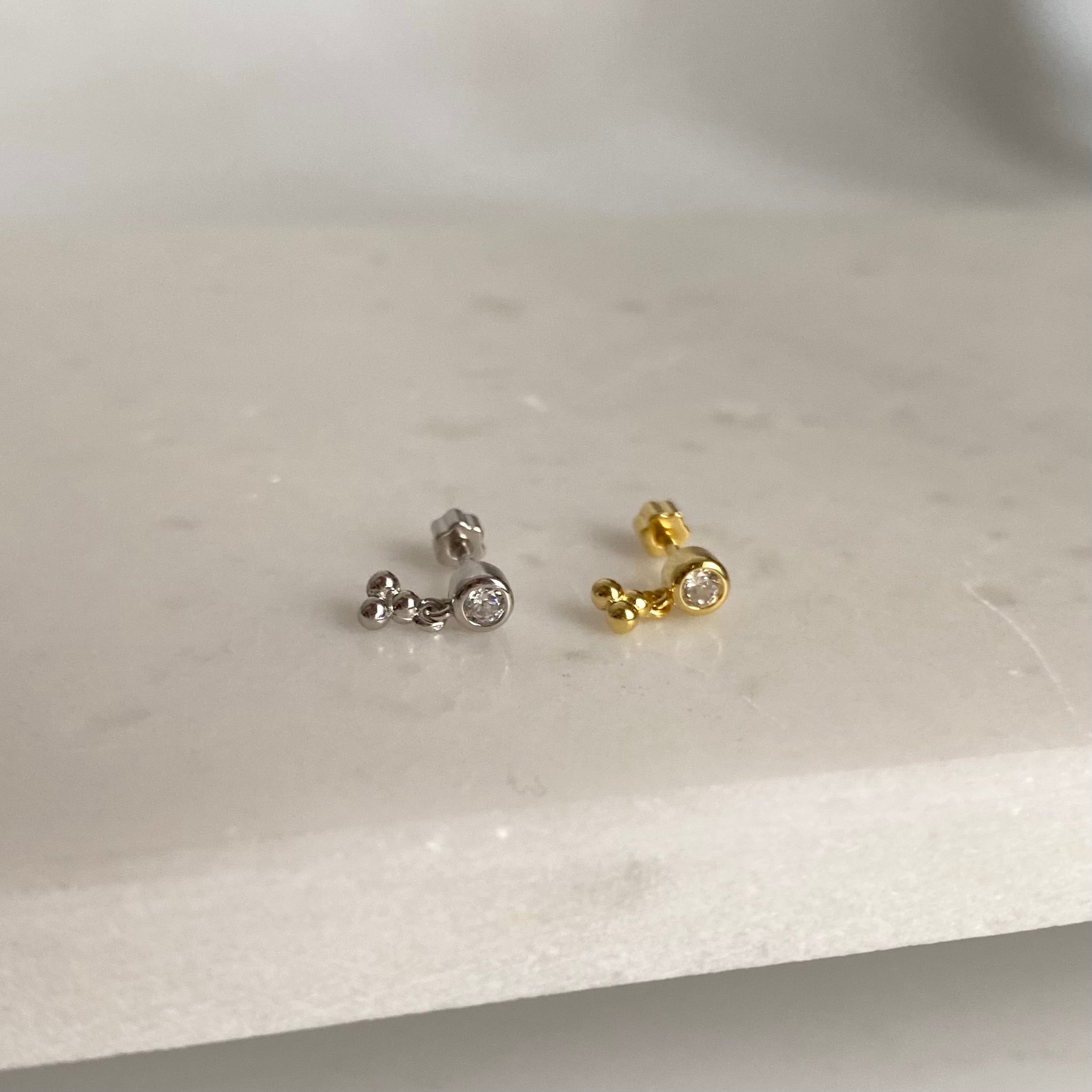 925 Gümüş Sallatılı Taş Piercing (tek adet)