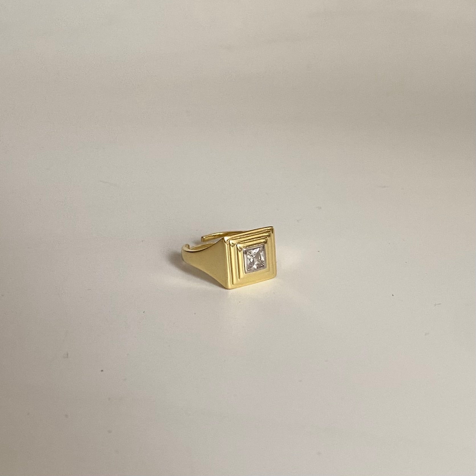 925 Gümüş Kare Motifli Serçe Parmak Yüzüğü