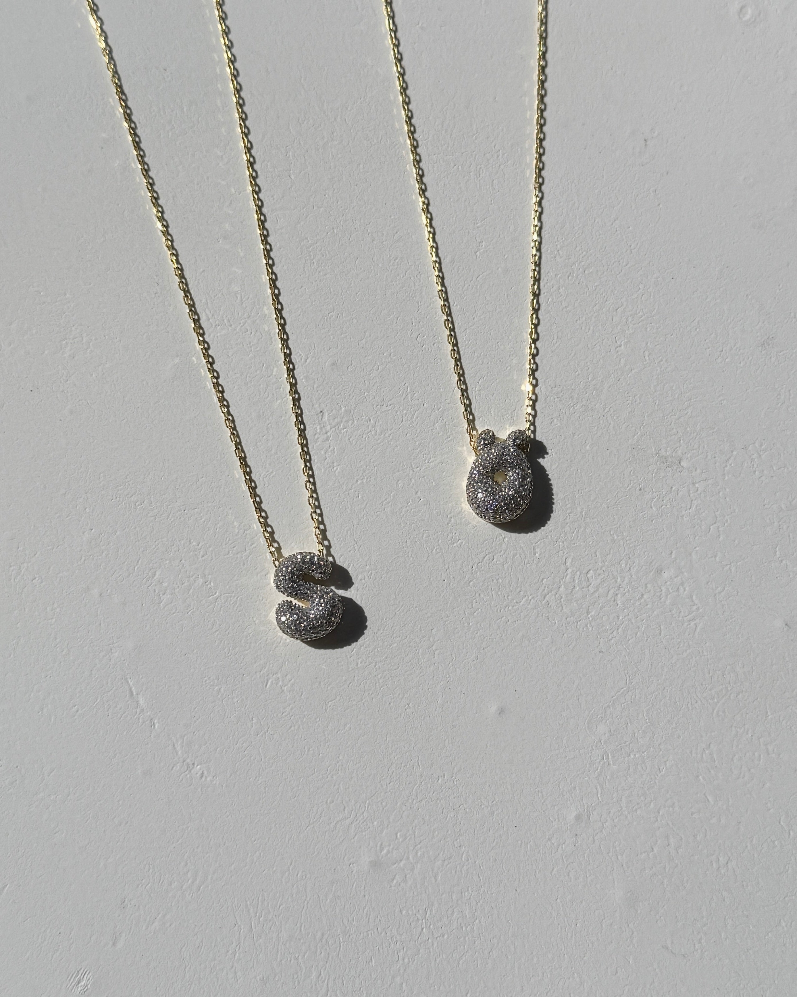 925 | Mini Asimetrik Harf Kolye