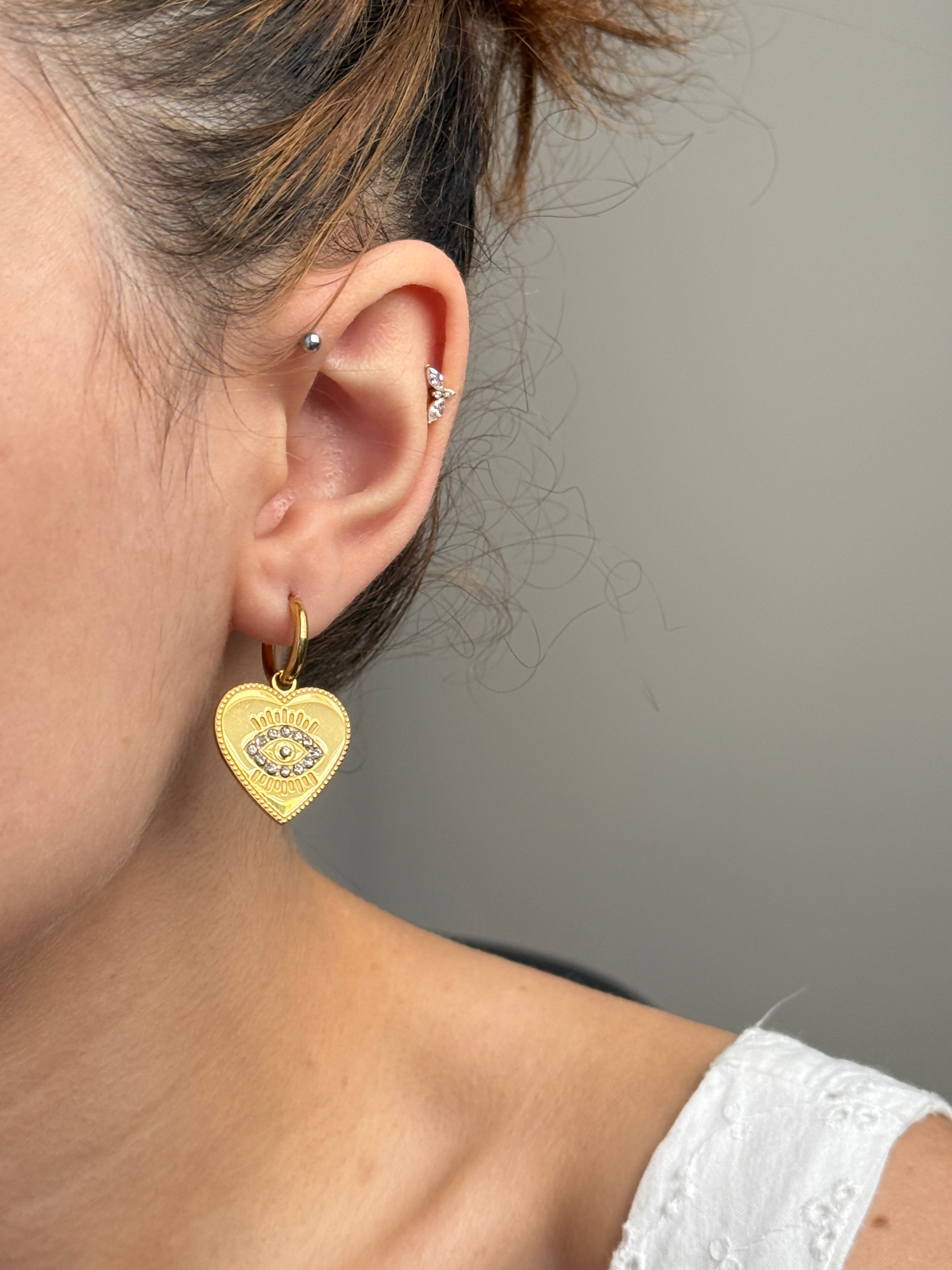 Çelik Motif Kalp Küpe