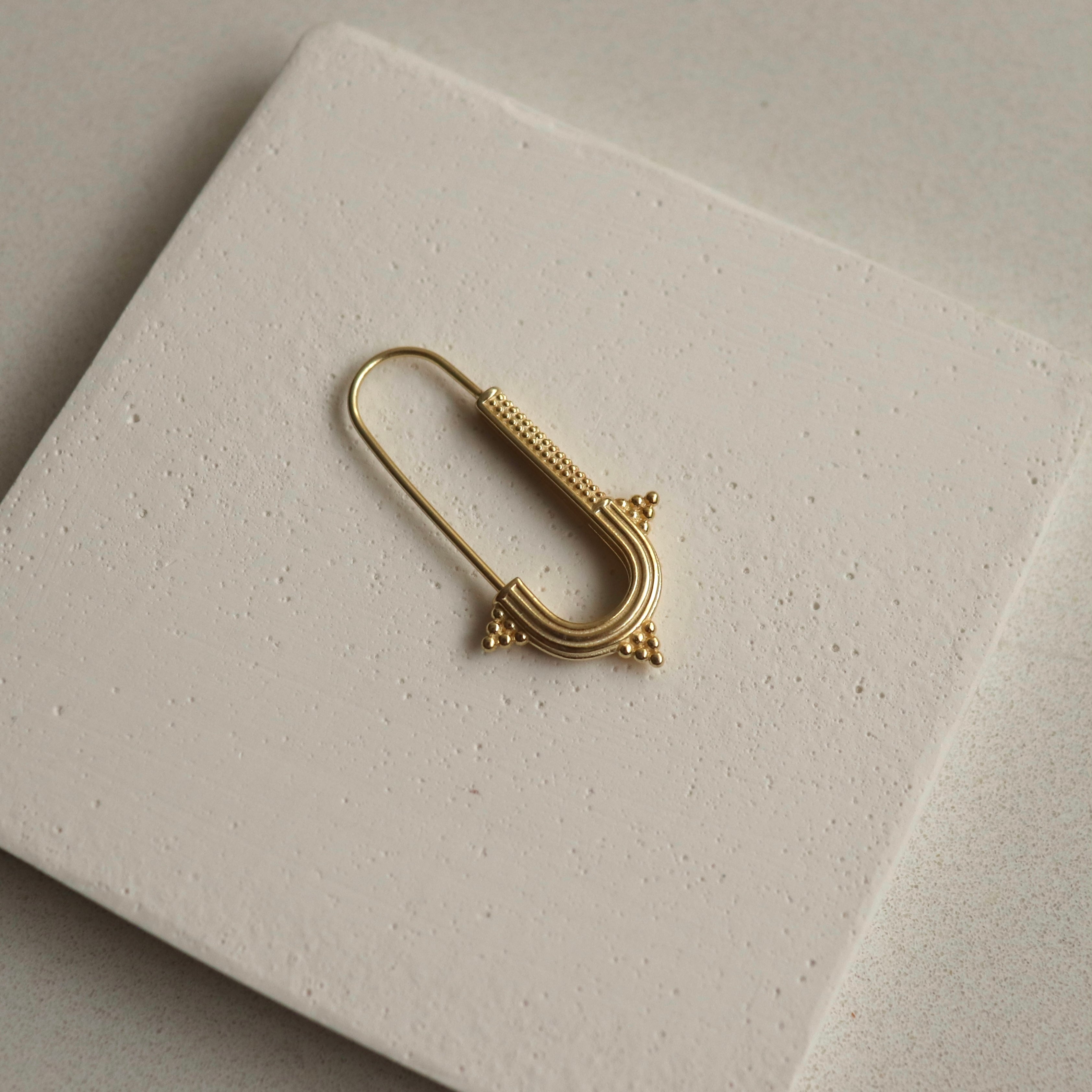 925 Ayar Gümüş | Motifli Çengel Küpe (tekli)