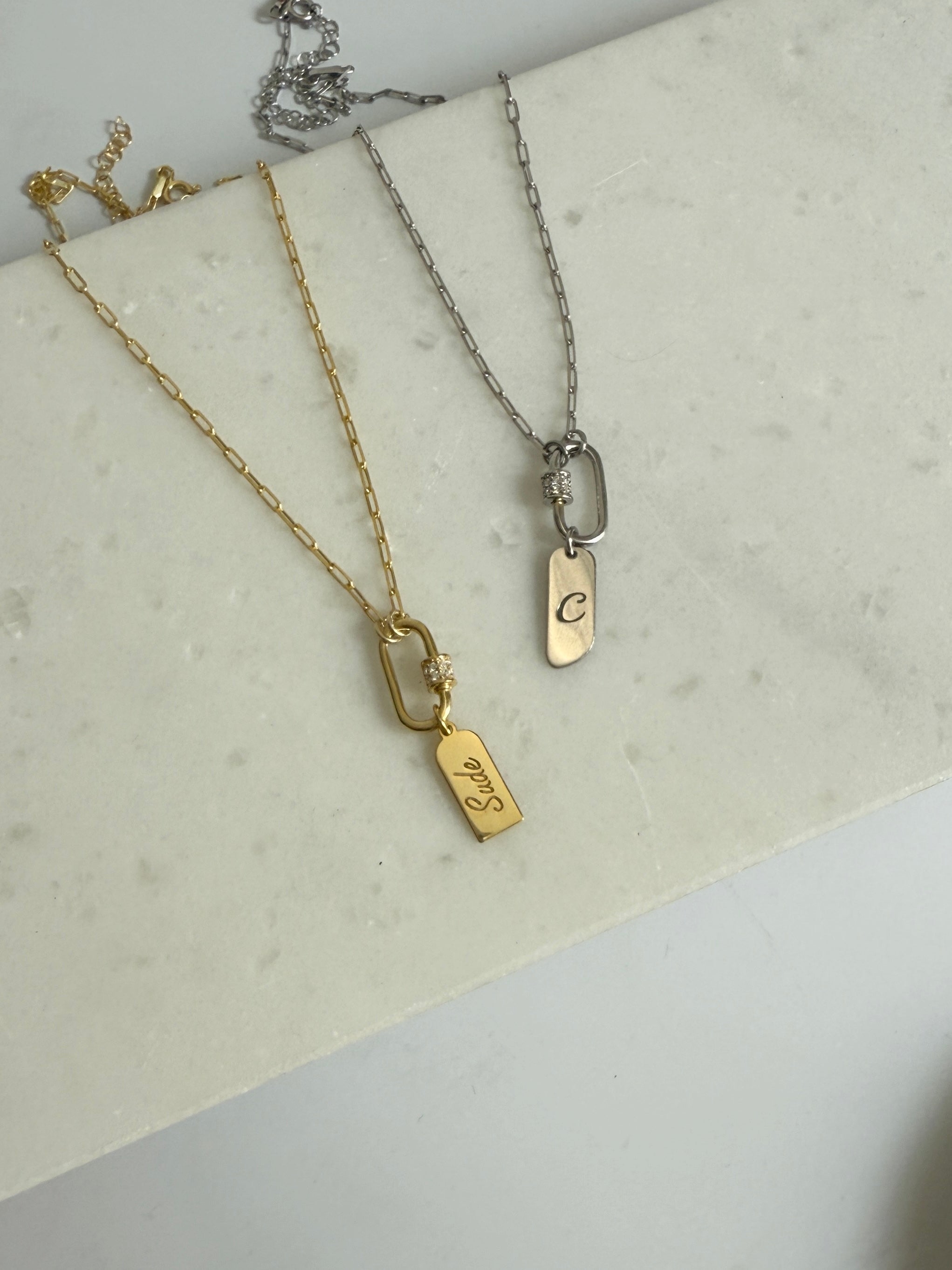 925 Ayar Gümüş Kilit Harf Kolye