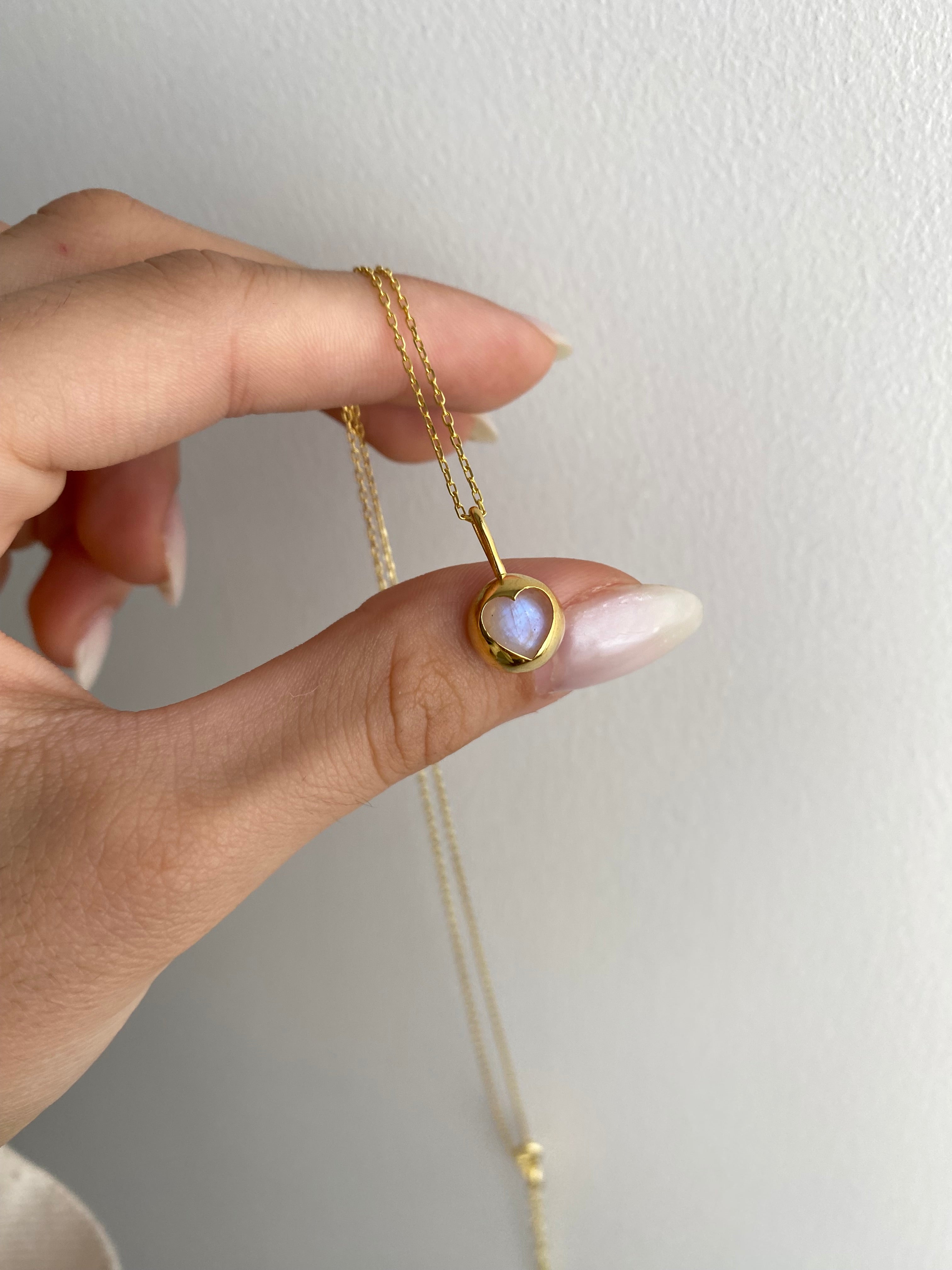 925 Ayar Gümüş | Kalpli Ay Taşı Kolye