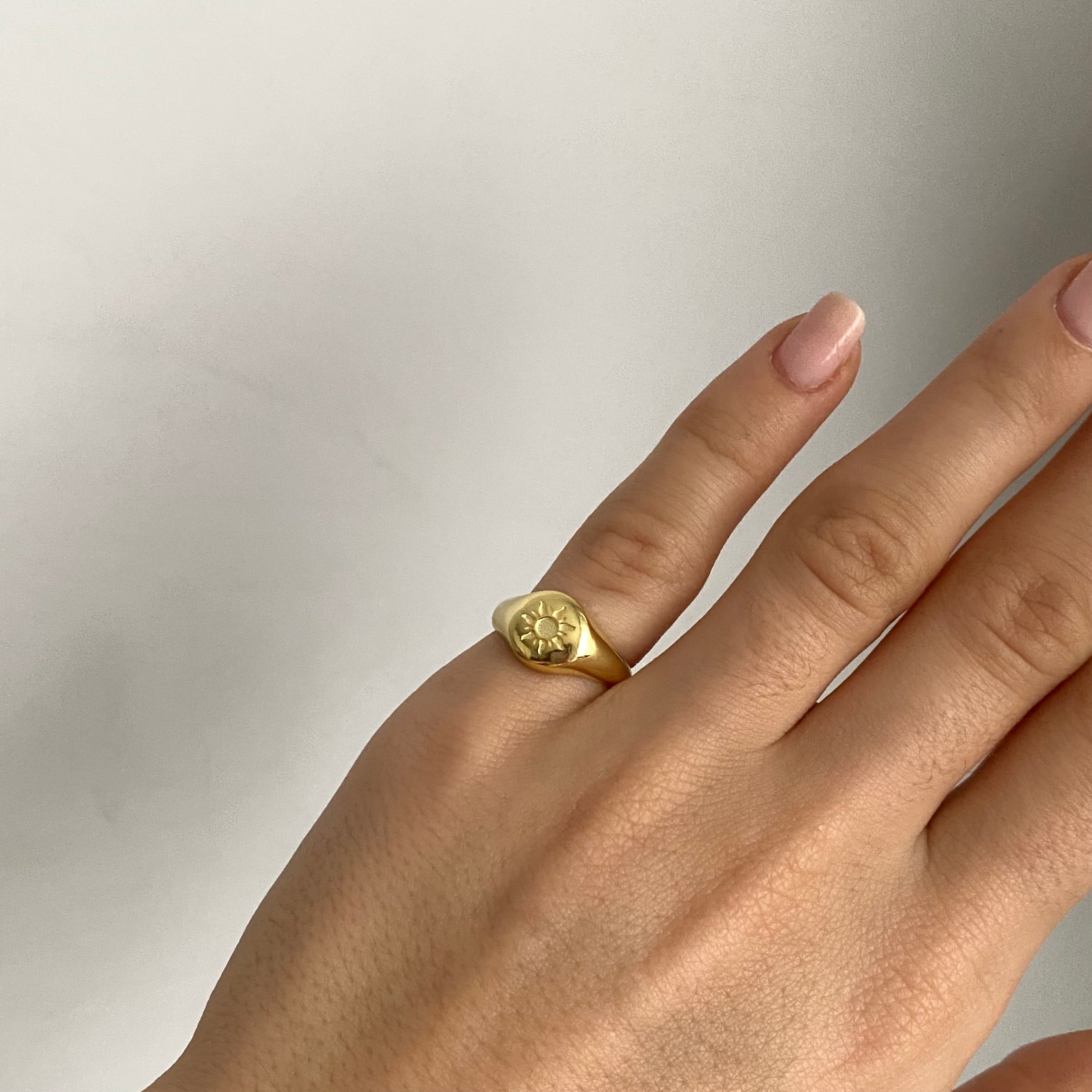 925 Gümüş Güneş Serçe Parmak Yüzüğü