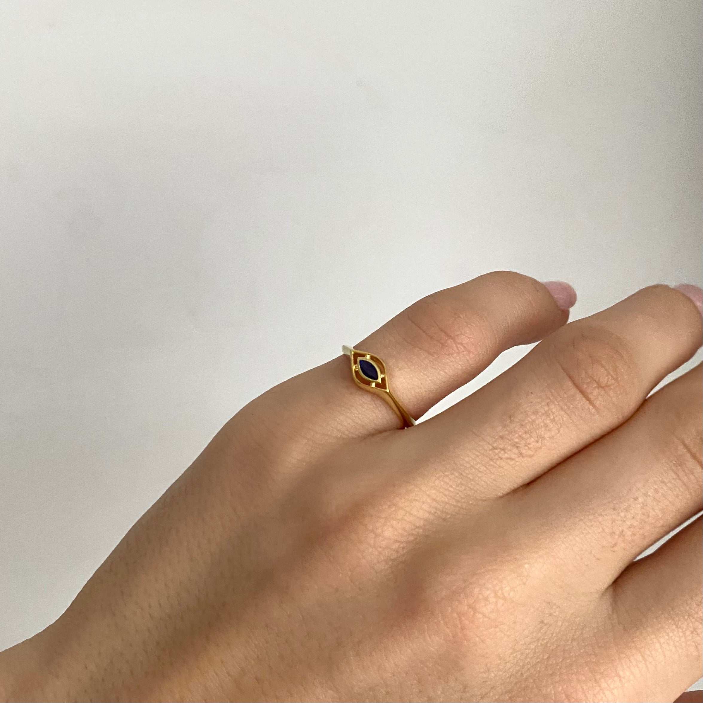 925 Gümüş Markiz Kesim Göz Serçe Parmak Yüzüğü