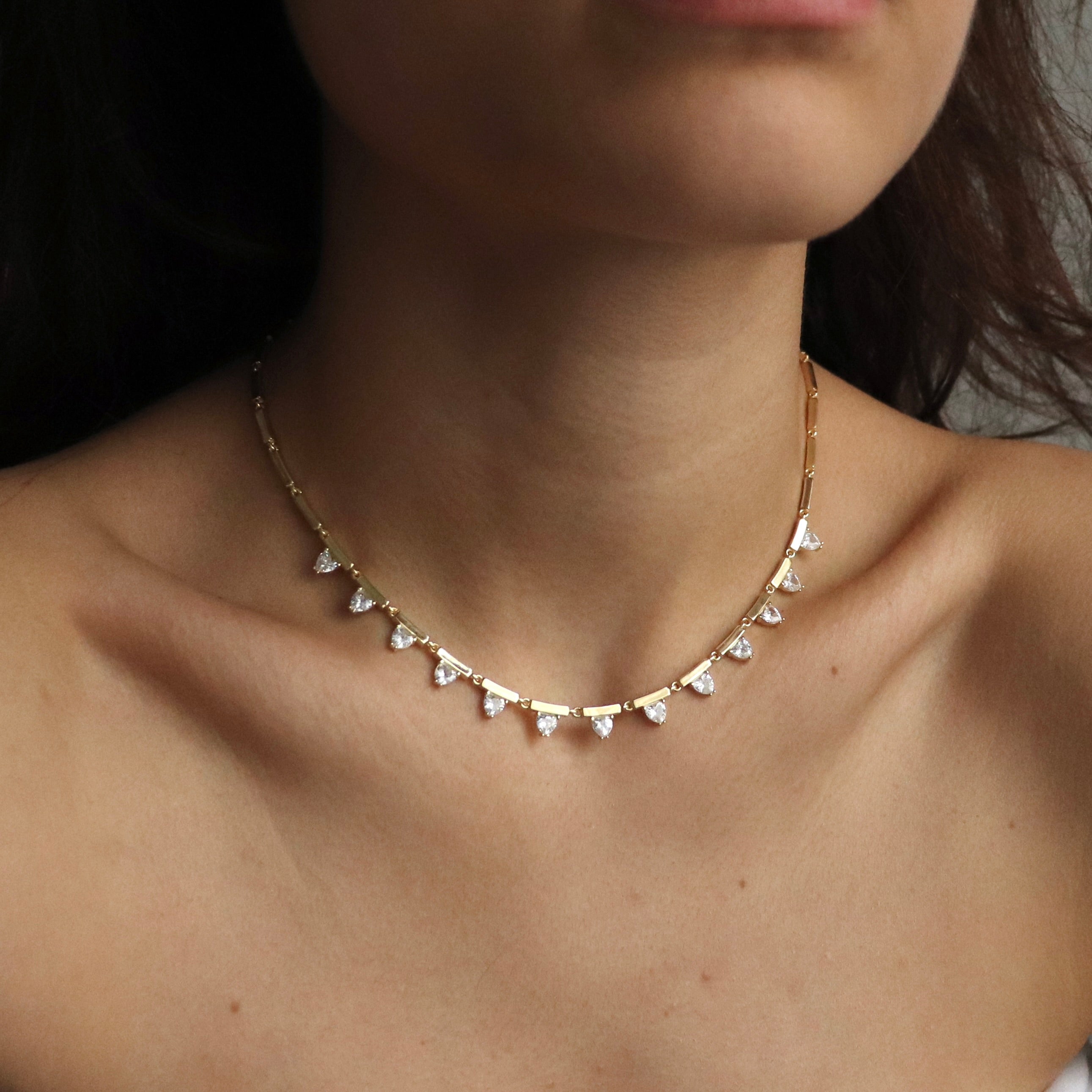 925 Ayar Gümüş Geometrik Kalp Kolye