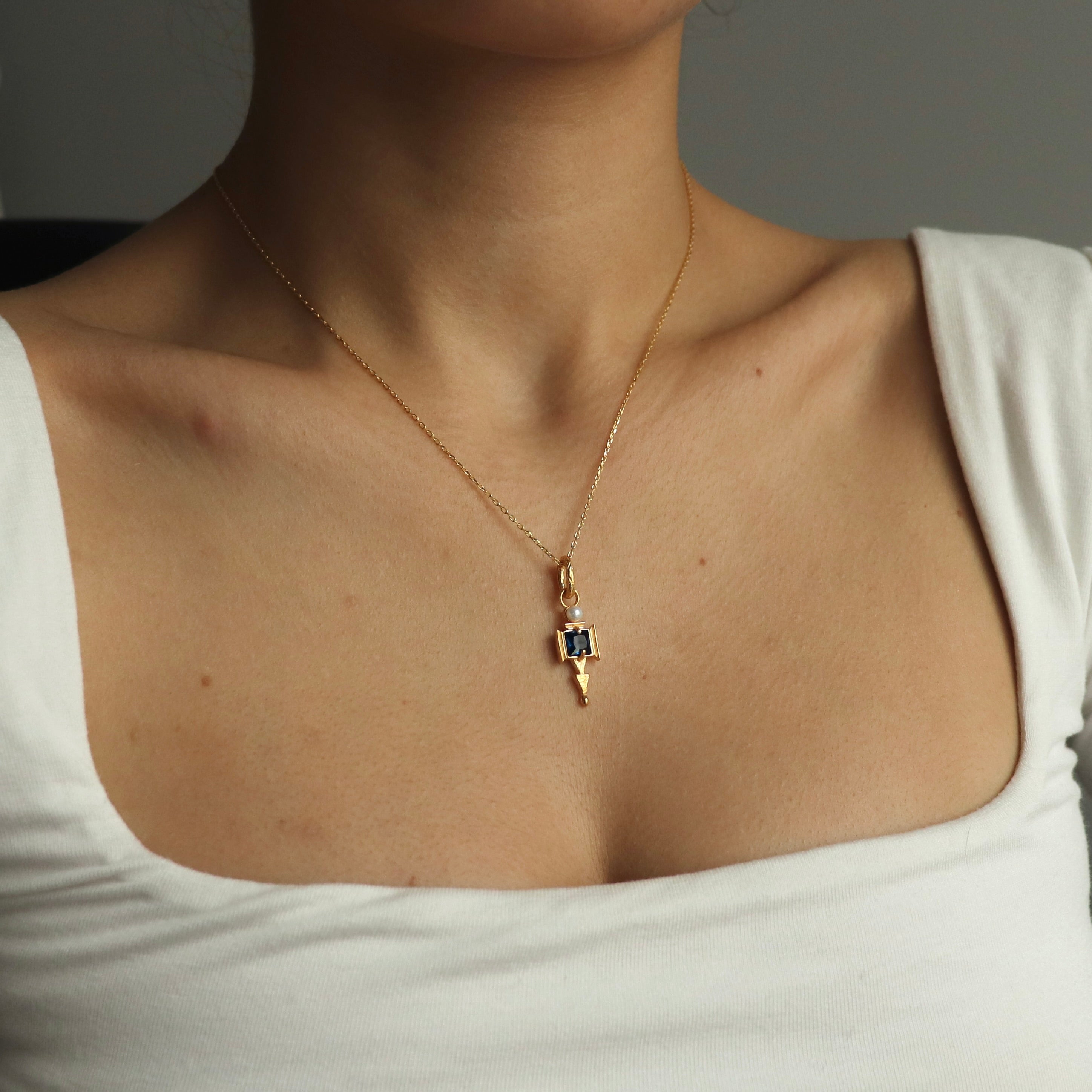 925 Gümüş Lacivert Taşlı İncili Etnik Kolye