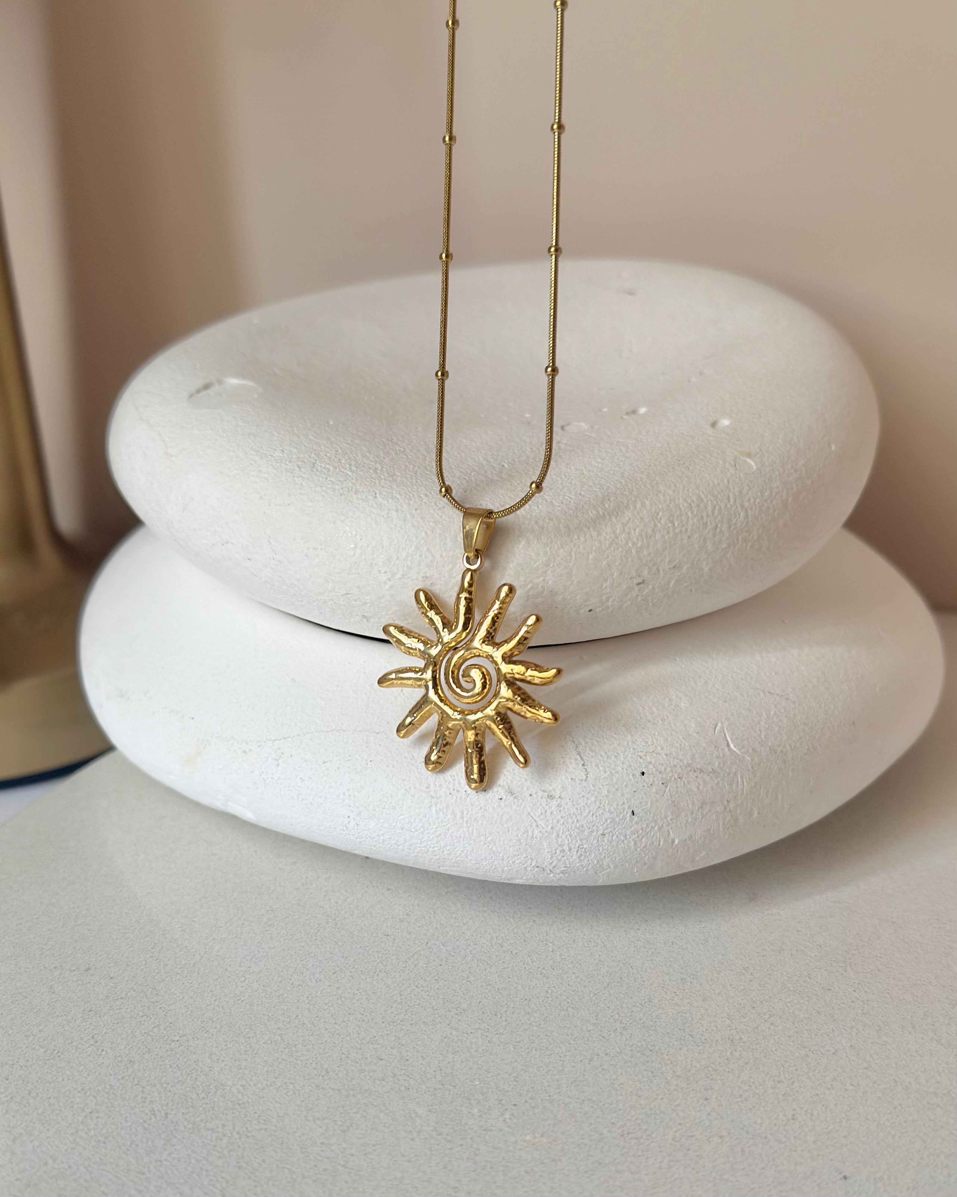 Çelik | Spiral Büyük Güneş Kolye