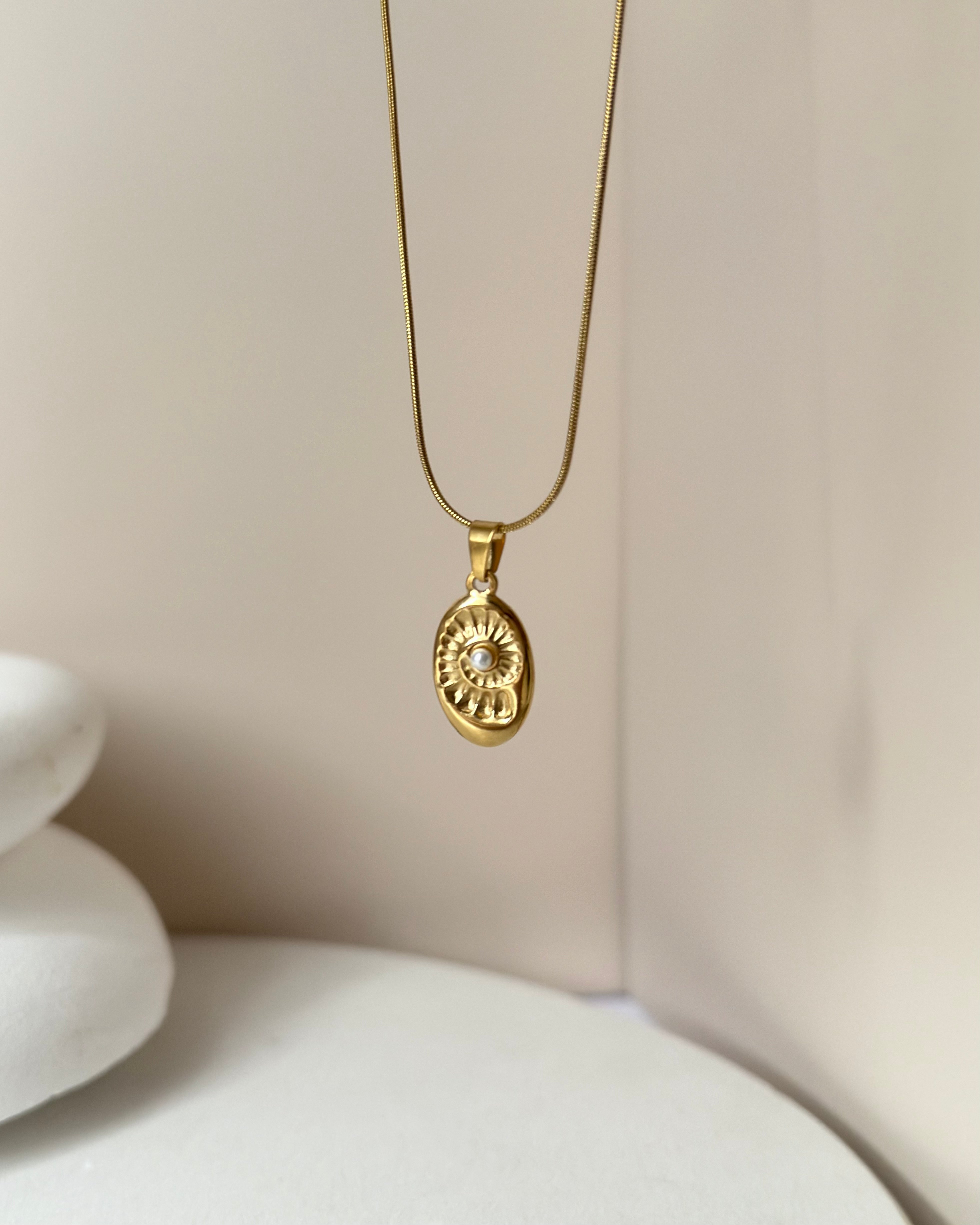 Çelik | Salyangoz Kabuğu Kolye