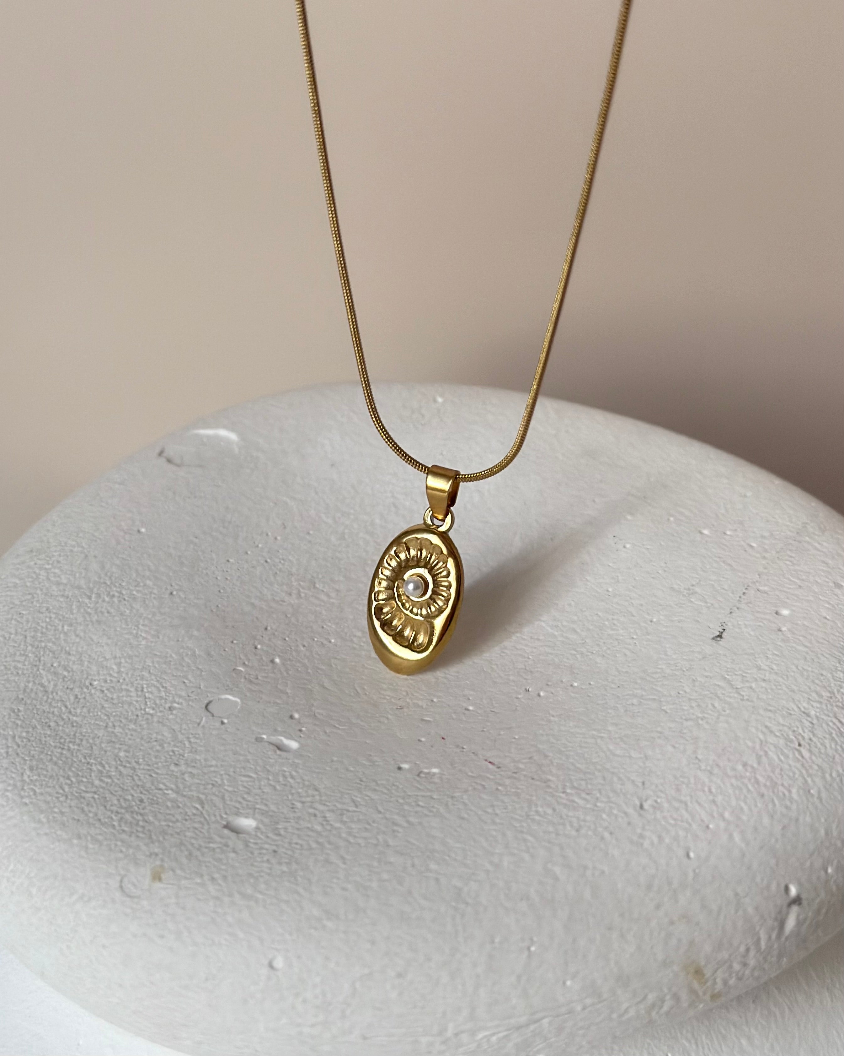 Çelik | Salyangoz Kabuğu Kolye