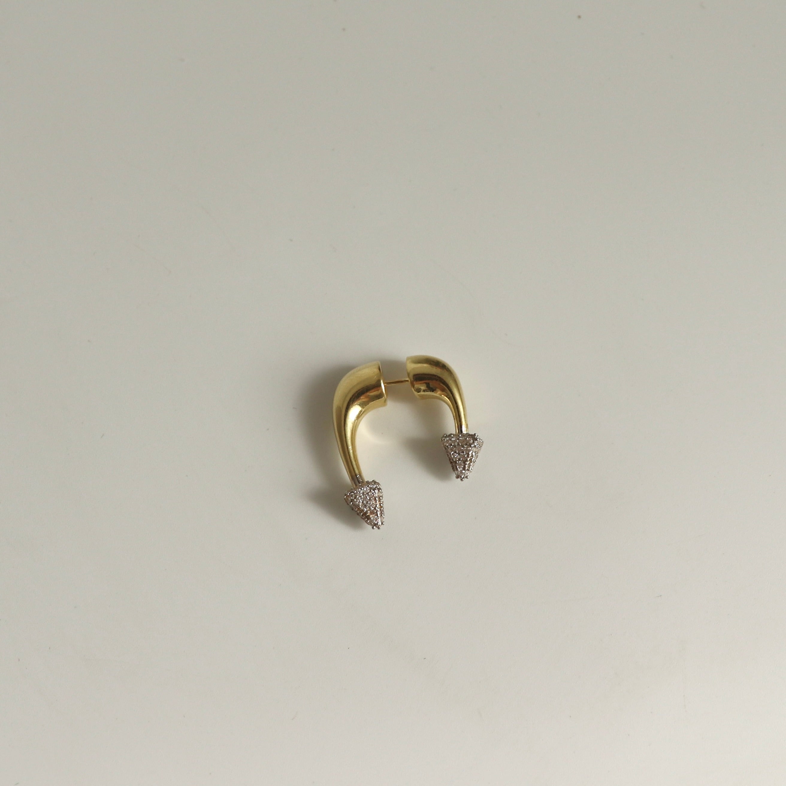 925 Gümüş Çivili Geçmeli Mix Küpe Tekli