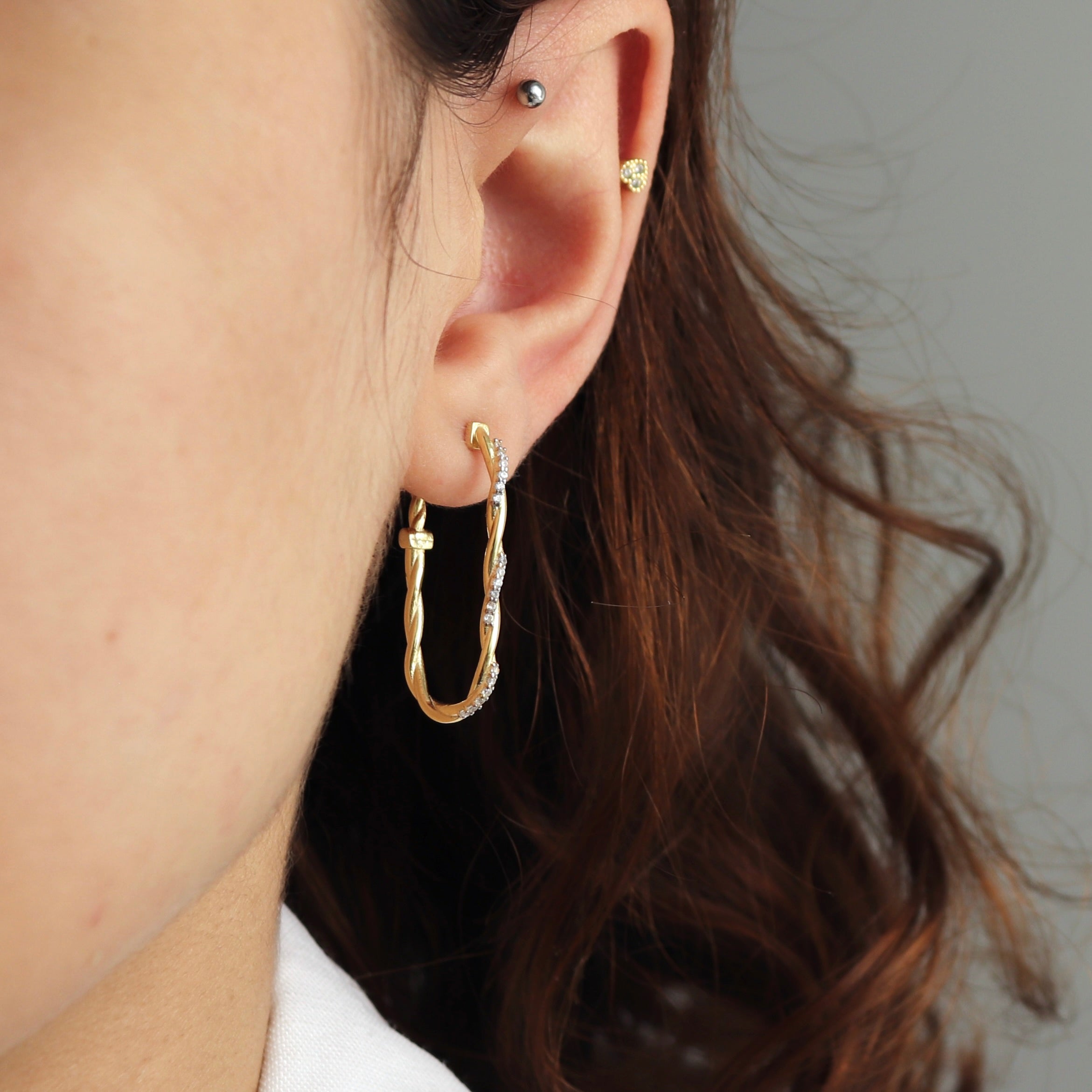 925 Gümüş İnce Burgu Mix Dörtgen Küpe