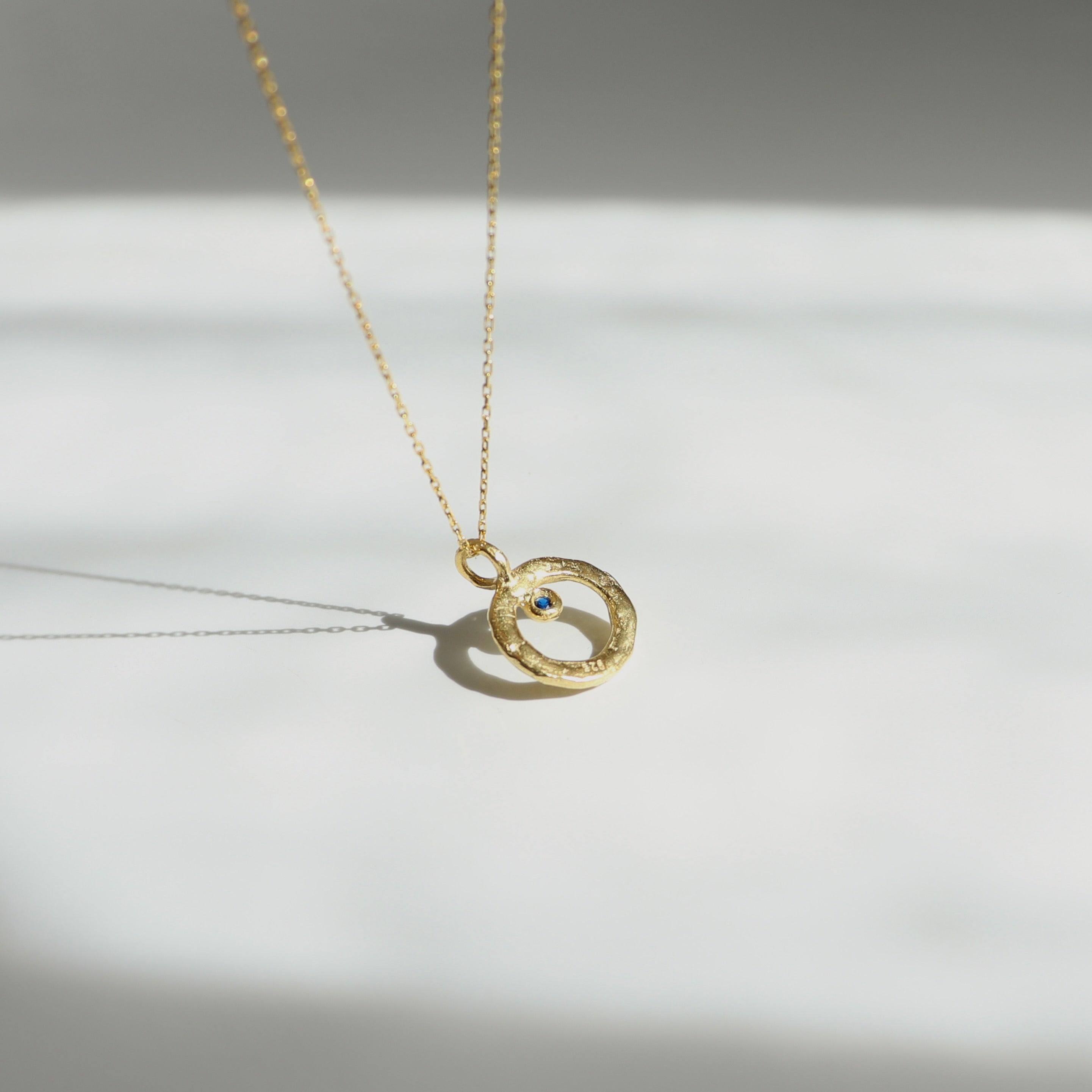 925 Gümüş Lacivert Yuvarlak Etnik Kolye