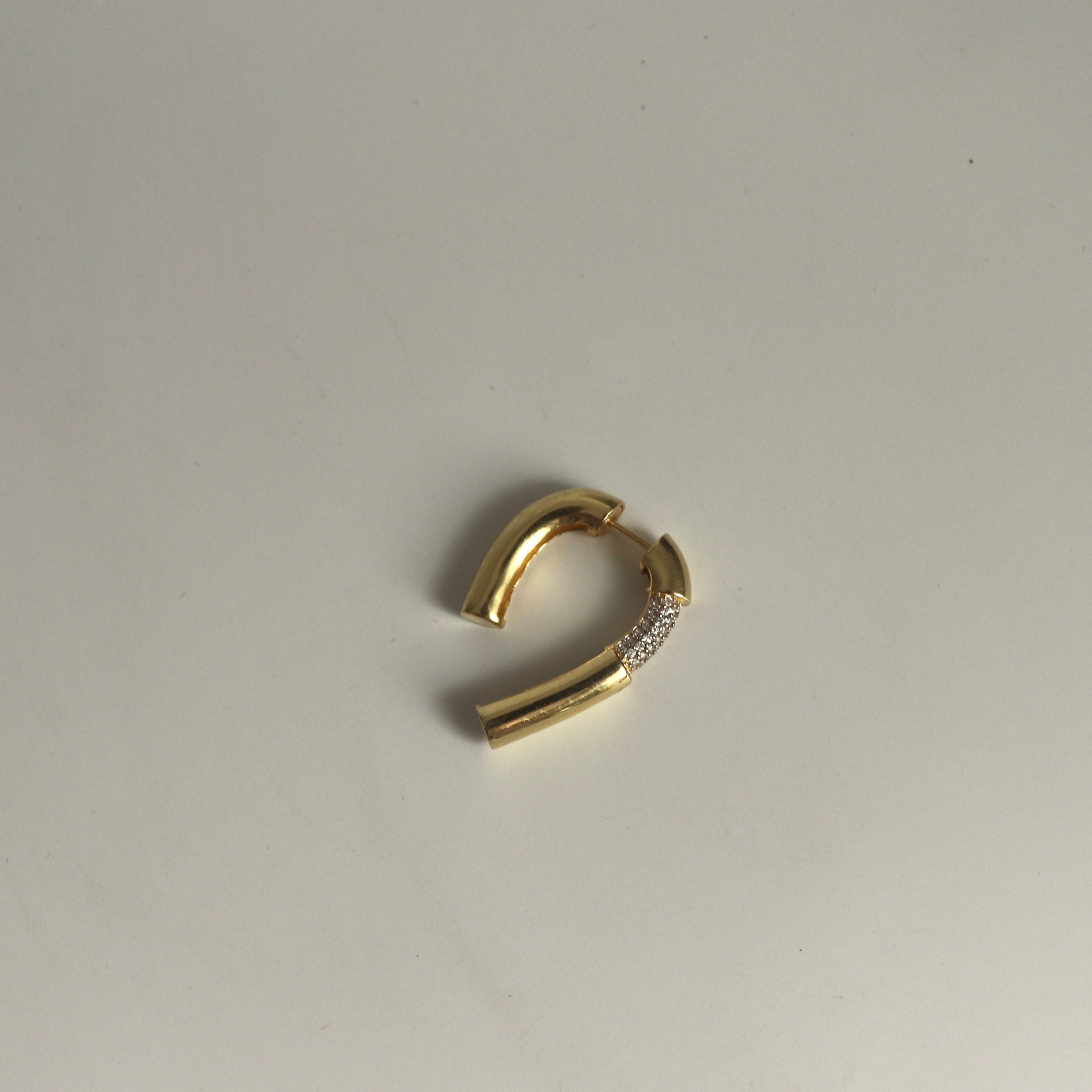 925 Gümüş Taş Detay Geçmeli Küpe Tekli