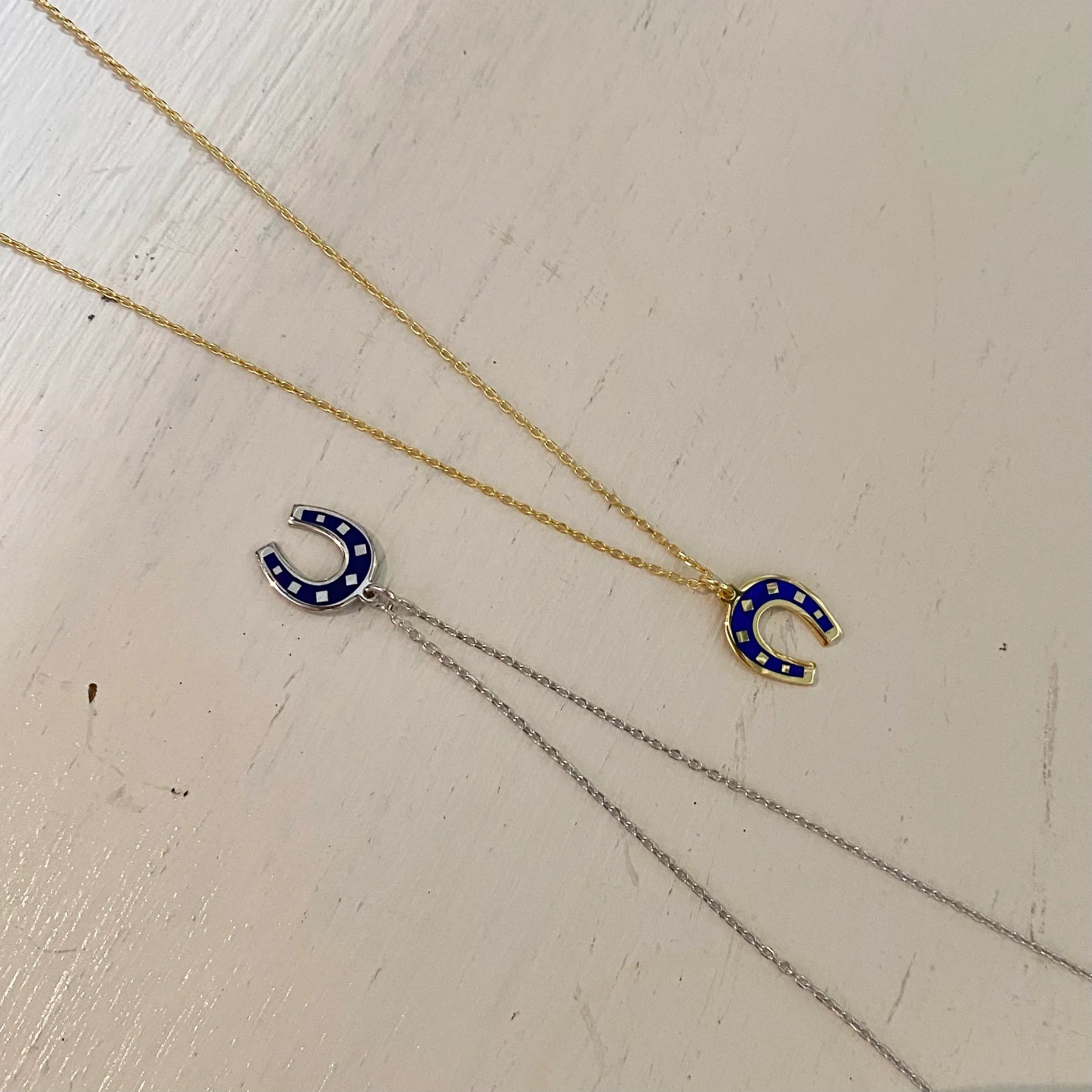 925 Ayar Gümüş Lacivert Mineli Nal Kolye