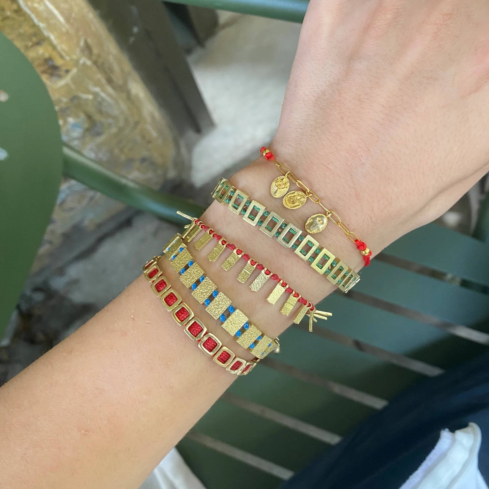 El Yapımı Bronz Dörtgen Parçalı Mavi İp Bileklik